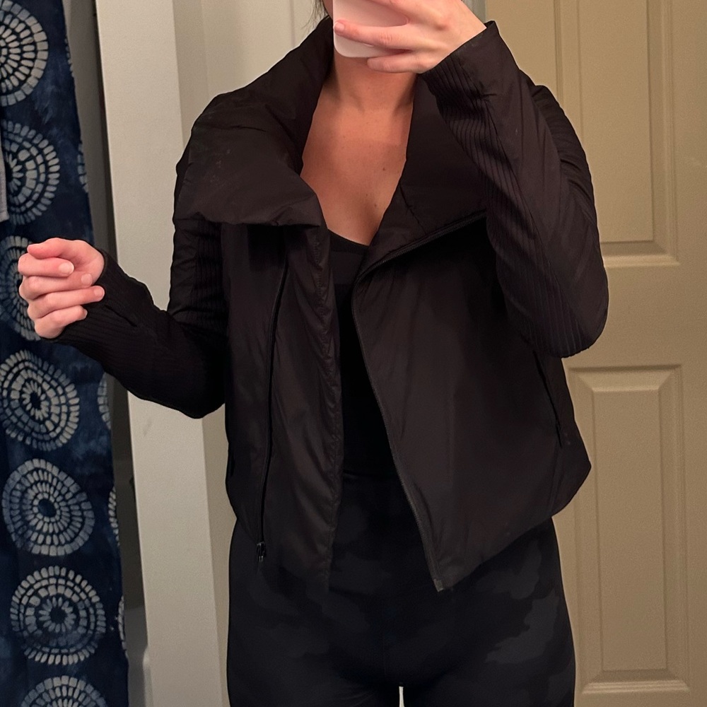 Lululemon black high neck cropped jacket